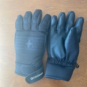 NWOT Black Skigloves Women Small Snowgloves